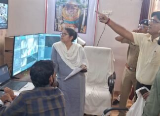 पुलिस परीक्षा आयोजन के दृष्टिगत पुलिस लाइन में बनाए गए जिला स्तरीय कंट्रोल रूम
