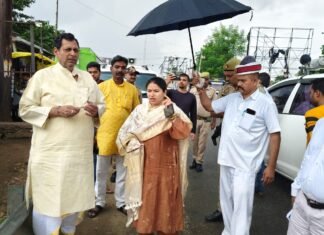 शास्त्री पुल से दाहिनी तरफ बनेगा लिंक रोड जिससे जान्हवी तिराहे पर भीड़ का दबाव हो सके कम