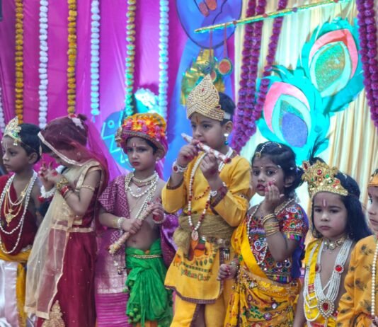 डैफोडिल्स विद्यालय में जन्माष्टमी बड़े ही धूमधाम से मनाई गई