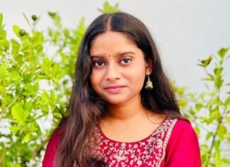 जनपद के प्रतिष्ठित डॉक्टर की बेटी ने वृद्धाश्रम में मनाया जन्म दिवस ,जिले में पेश किया मिसाल