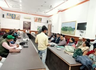75 साल के हो चुके विद्यालयों को एक करोड़ की दी जाएगी मदद सरकार के पहल की हो रही सरहाना