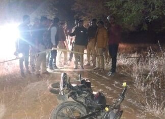 पेट्रोल पंप लूट कांड में शामिल दो शातिर बदमाश पुलिस मुठभेड़ में घायल, मिर्जापुर