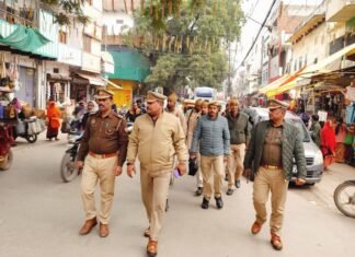 नया वर्ष 2025 के आगमन को लेकर मिर्जापुर के लोगों की तैयारी पूरी, तो वहीं पुलिस प्रशासन ने भी कसी कमर