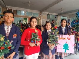 बड़े ही धूमधाम से मनाया गया एसएन पब्लिक स्कूल में क्रिसमस का पर्व