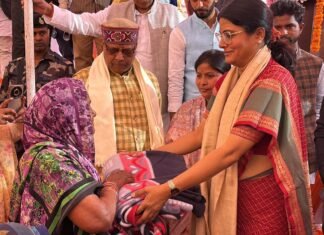 केन्द्रीय राज्यमंत्री ने प्रधानमंत्री ग्राम सड़क योजना के तहत 06 मार्गो का किया लोकार्पण एवं शिलान्यास