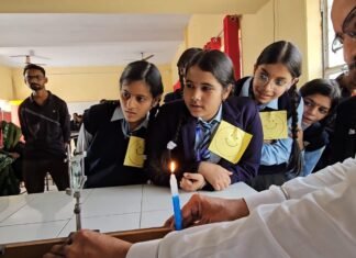एग्जाम से पहले डैफोडिल विद्यालय ने छात्रों के लिए रखी गुड लक पार्टी