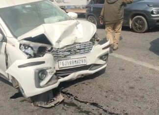 प्रयागराज में स्नान के बाद गुजरात के स्नानार्थियों की गाड़ी मिर्जापुर में भिड़ी ,पांच घायल