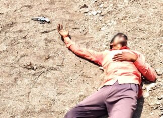 मीरजापुर में लड़की को छेड़ना युवक को पड़ा महंगा ,आरोपी को पुलिस ने मारी गोली