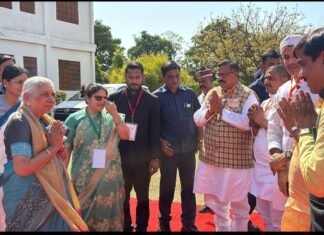 समाज की बुराईयों को समाप्त करने में आगे आएं ग्रीन आर्मी की महिलाएं – राज्यपाल