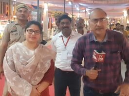 अनाथ बच्चों को ₹4000 प्रति माह देने के लिए डीएम मिर्जापुर ने खुलवाया खाता