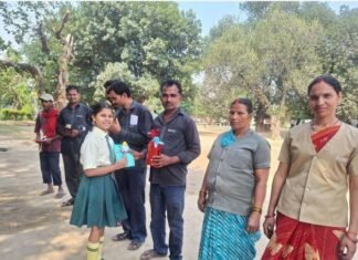 सेठ द्वारका प्रसाद बजाज स्कूल के छात्रों ने अनोखे अंदाज में मनाया लेबर डे