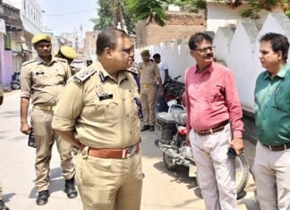 वरिष्ठ पुलिस अधीक्षक के सख्त निर्देश के चलते कई थानों की पुलिस ने की करवाई