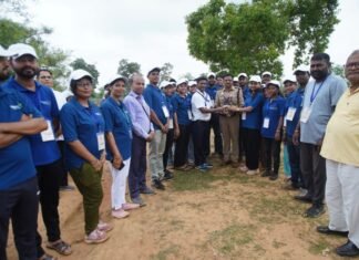 मिर्जापुर में, एस एन फ्लैग्स फाउंडेशन द्वारा 1000 से अधिक पौधे लगाए गए