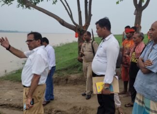 मिर्जापुर में गंगा नदी तेजी से बढ़ रही है 2 सेंटीमीटर प्रति घंटे की ज्यादा रफ्तार से बढ़त दर्ज