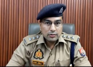 विंध्याचल स्थित होटल के कर्मचारी द्वारा महिला का आपत्तिजनक फोटो बनाया गया