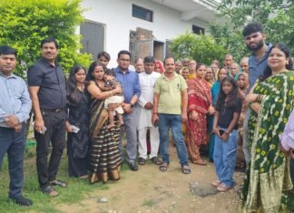 विंध्याचल स्थित आश्रम में पुण्यतिथि पर कराया गया भोजन