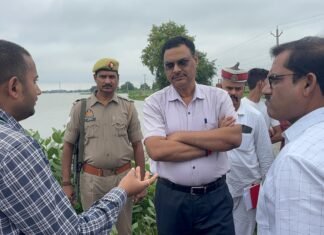 मिर्जापुर में गंगा नदी खतरे के बिंदु से 64.60 cm ऊपर