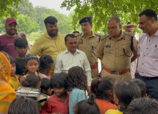 बाढ़ से उत्पन्न समस्याओं से सम्बंधित टोल फ्री नंबर 1077 अथवा *05442-256357 पर दें सूचना