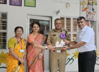 वरिष्ठ पुलिस अधीक्षक मिर्जापुर ने छात्रों को सिखाए साइबर फ्रॉड से बचने के उपाय