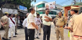 बिना डीएम मिर्जापुर से अनुमति लिए मुख्यालय छोड़ने वाले अधिकारियों के खिलाफ होगी कार्रवाई