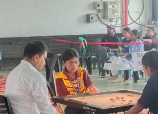 National Carrom Competition में बजाज स्कूल की छात्रा आद्रिका अग्रहरि के श्रेष्ठ प्रदर्शन से जनपद के लोग हर्षित