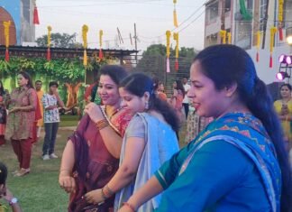 फर्स्टक्राई इंटेलिटोट्स प्रीस्कूल, मिर्जापुर में भव्य “दांडिया नाइट” का आयोजन