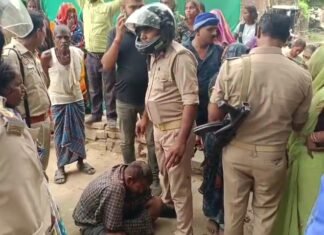 मिर्जापुर में ट्रक की चपेट में आने से बालक की मौत, लोगों ने ड्राइवर को बनाया बंधक