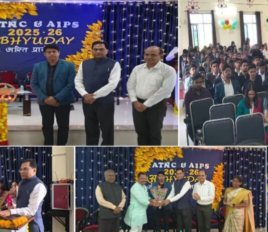 पैरामेडिकल के नवागंतुक छात्रों का हुआ भव्य स्वागत