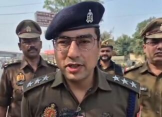 विंध्याचल मंदिर पर आतंकवादी हमला होने की खबर पर पुलिस सतर्क