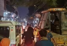 अमृत योजना से सड़कों की हालत खराब,डीएम मिर्जापुर हुए नाराज