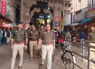 घर में घुसकर लड़की पर ब्लेड मारने वाले भगोड़ा सैफ पर 25000 का इनाम घोषित