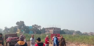 तालाब कब्जा कर रहे व्यक्ति के खिलाफ मुकदमा दर्ज पांच गाड़ी भी जब्त,मिर्जापुर