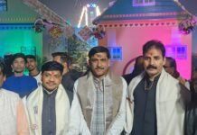 जुबली इंटर कॉलेज पुलिस लाइन में डिज्नी पार्क मेला शुरू एमएलसी विनीत सिंह ने किया उद्घाटन