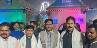 जुबली इंटर कॉलेज पुलिस लाइन में डिज्नी पार्क मेला शुरू एमएलसी विनीत सिंह ने किया उद्घाटन