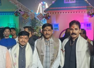 जुबली इंटर कॉलेज पुलिस लाइन में डिज्नी पार्क मेला शुरू एमएलसी विनीत सिंह ने किया उद्घाटन