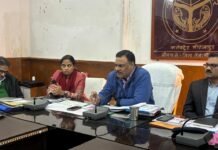 मिर्जापुर में छापे के बाद भारी संख्या में नकली और मिलावटी खाद्य पदार्थ किए गए जप्त