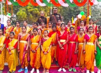 मीरजापुर पुलिस लाइन में 77वें गणतंत्र दिवस पर भव्य परेड, सांस्कृतिक कार्यक्रमों की रही धूम