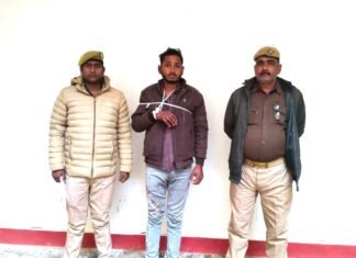 वध हेतु ले जाए जा रहे 5 गोवंश बरामद, शातिर गो-तस्कर गिरफ्तार