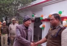 मिर्जापुर में 20 हजार रुपये के इनामिया अभियुक्त दीपक गिरफ्तार