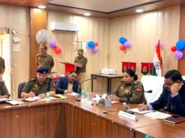 मिर्जापुर,आगामी त्योहारों को लेकर डीएम–एसपी ने पीस कमेटी के साथ की बैठक