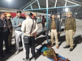 मिर्जापुर,मगध एक्सप्रेस में महिला ने दिया बच्चे को जन्म,