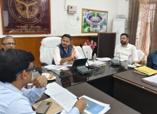 तीन दिन में सुधार नहीं तो होगी कड़ी कार्रवाई- प्रभारी डीएम विशाल कुमार