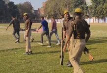 अराजक तत्वों से निपटने को पुलिस बल ने किया शक्ति प्रदर्शन