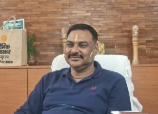 मंडलायुक्त व जिलाधिकारी ने दी होली की शुभकामनाएं, शांतिपूर्ण आयोजन पर प्रशासन की पैनी नजर