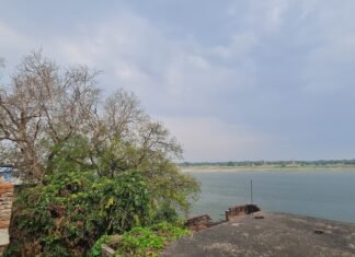 मिर्जापुर में बदला मौसम का मिजाज, रिमझिम बारिश से तापमान में गिरावट