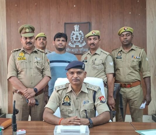 ₹25 हजार का इनामी गो-तस्कर गिरफ्तार, बाइक व 40 हजार रुपये बरामद