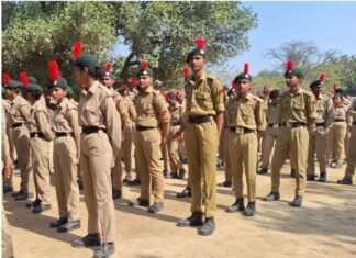 बजाज स्कूल में 400 कैडेटों ने दी एनसीसी ‘A’ सर्टिफिकेट परीक्षा