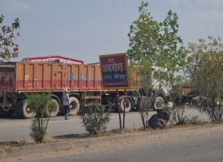 मिर्जापुर,ट्रेलर ने बाइक सवारों को रौंदा, तीन की मौके पर मौत