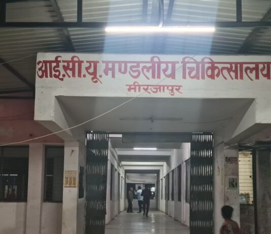 मिर्जापुर में पुलिस चौकी पर दबंगों का हमला, दरोगा-सिपाही की पिटाई