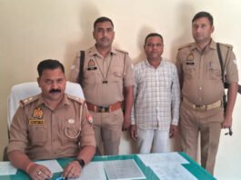 मिर्जापुर,15 हजार के इनामिया गो-तस्कर गिरफ्तार, ट्रक बरामद